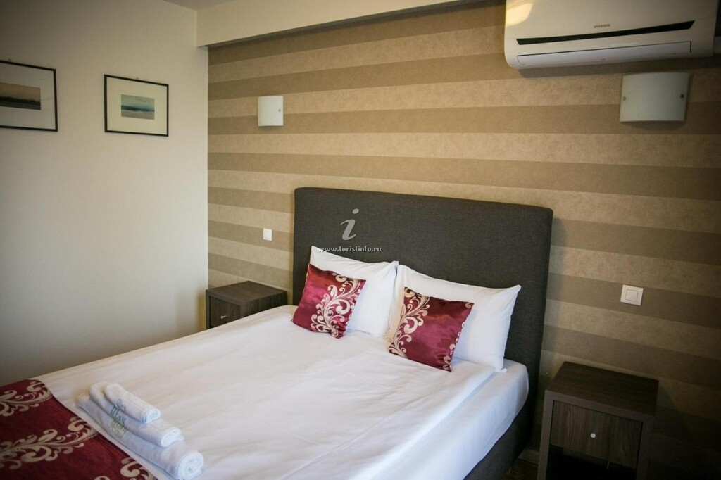 Pensiunea May Residence