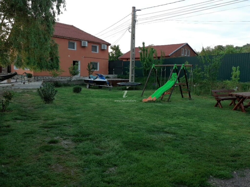 Pensiunea Snejana