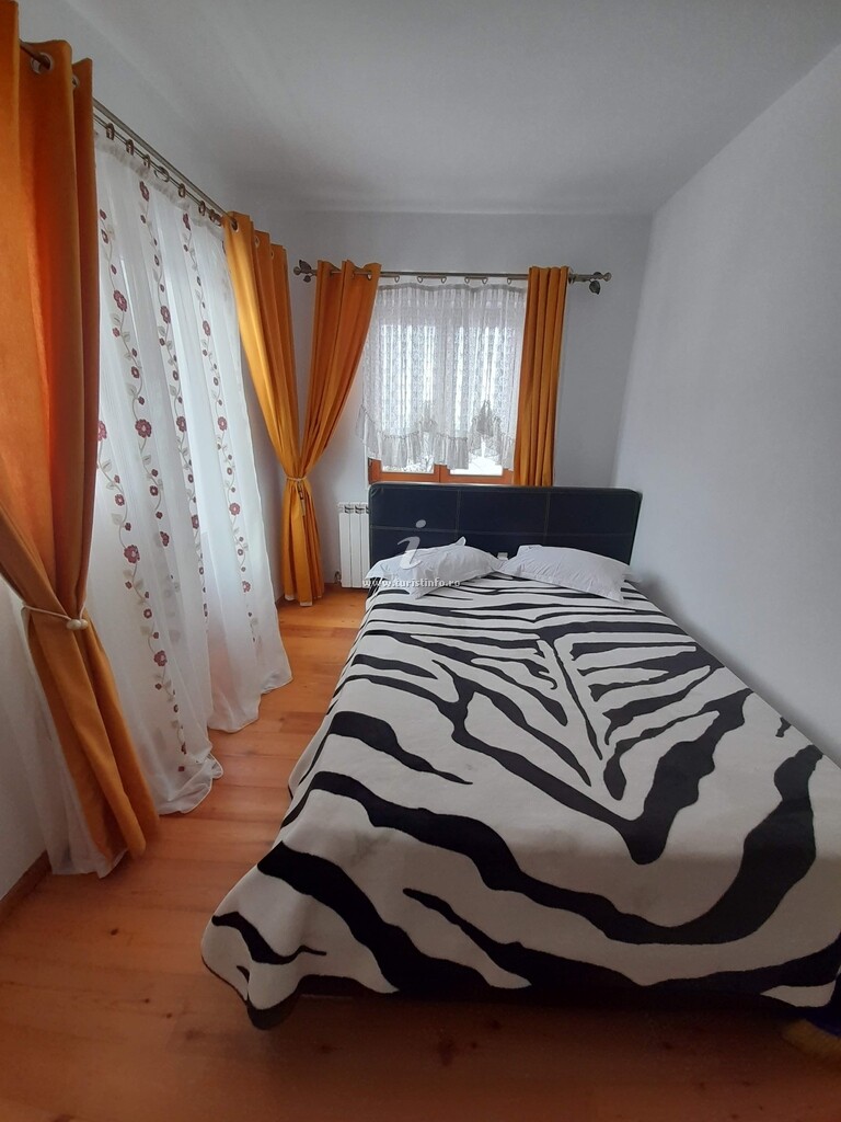 Camere de închiriat Casa Denis