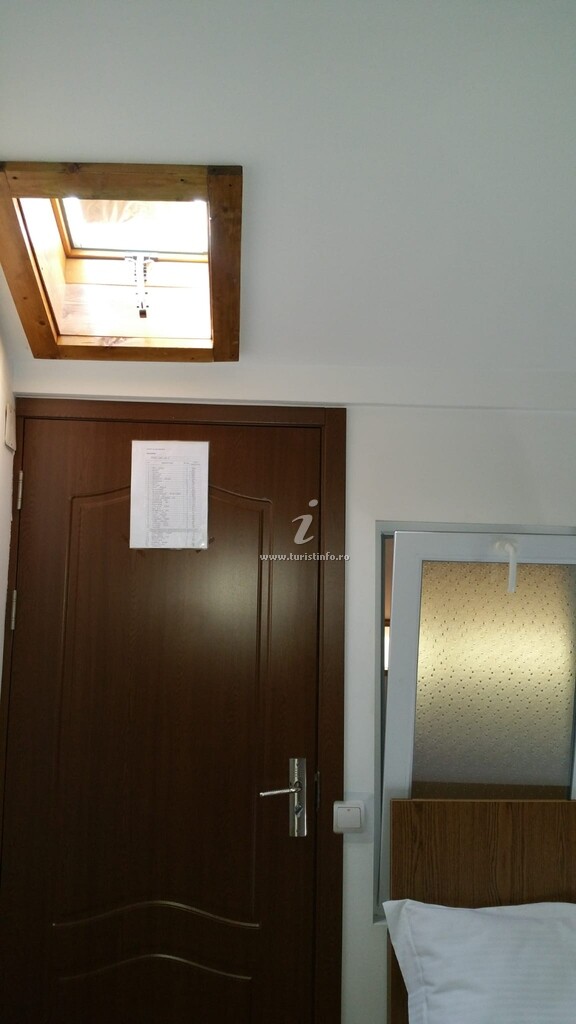 Vila Nr. 7A - Economy