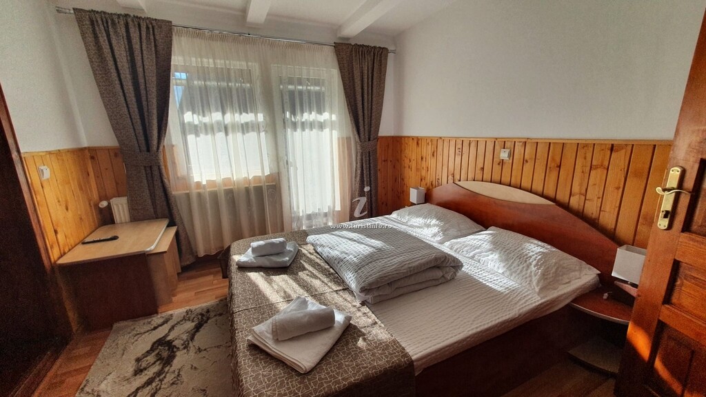 Camere de închiriat Paula