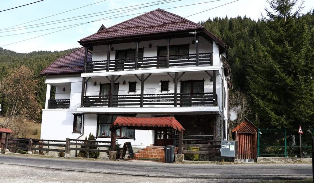 Casa de la râu Matei