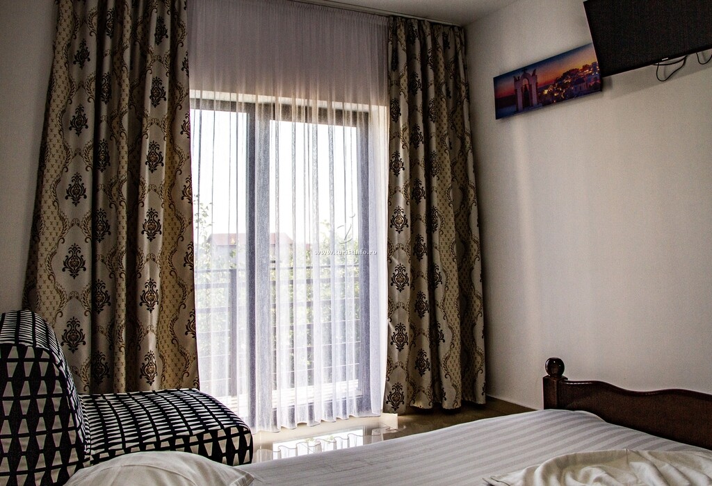 Camere de închiriat Romsil Guesthouse