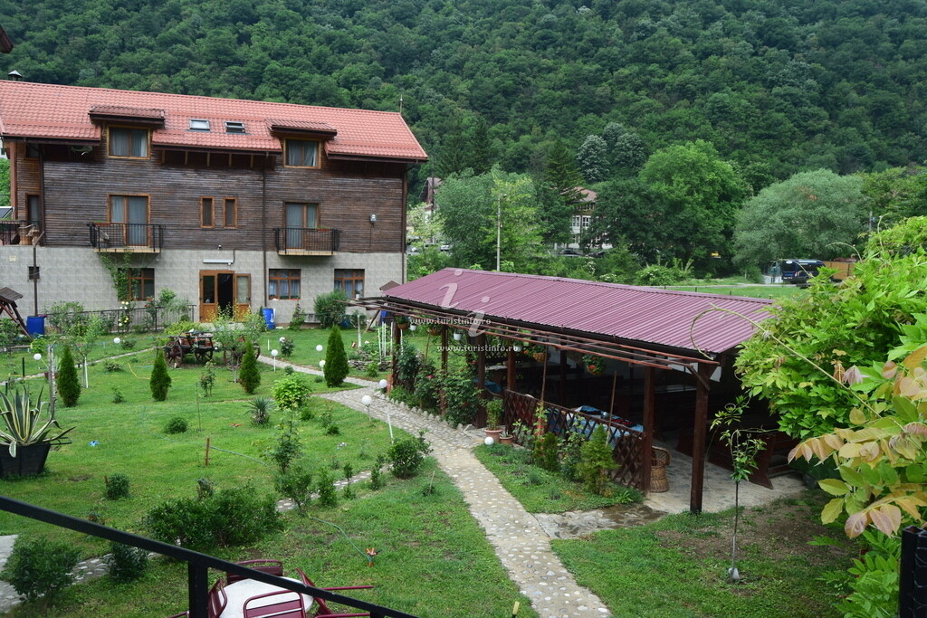 Pensiunea Roua de Munte