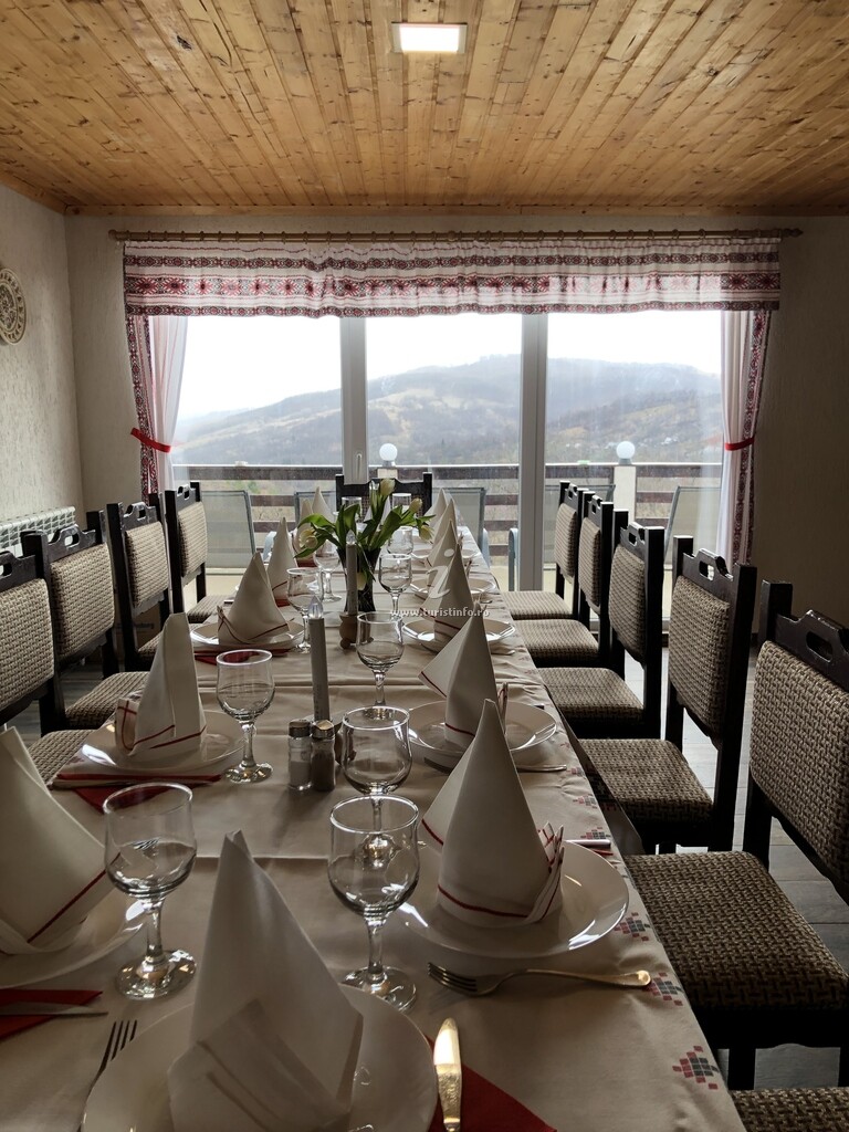 Camere de închiriat Căsuța Trandafirilor