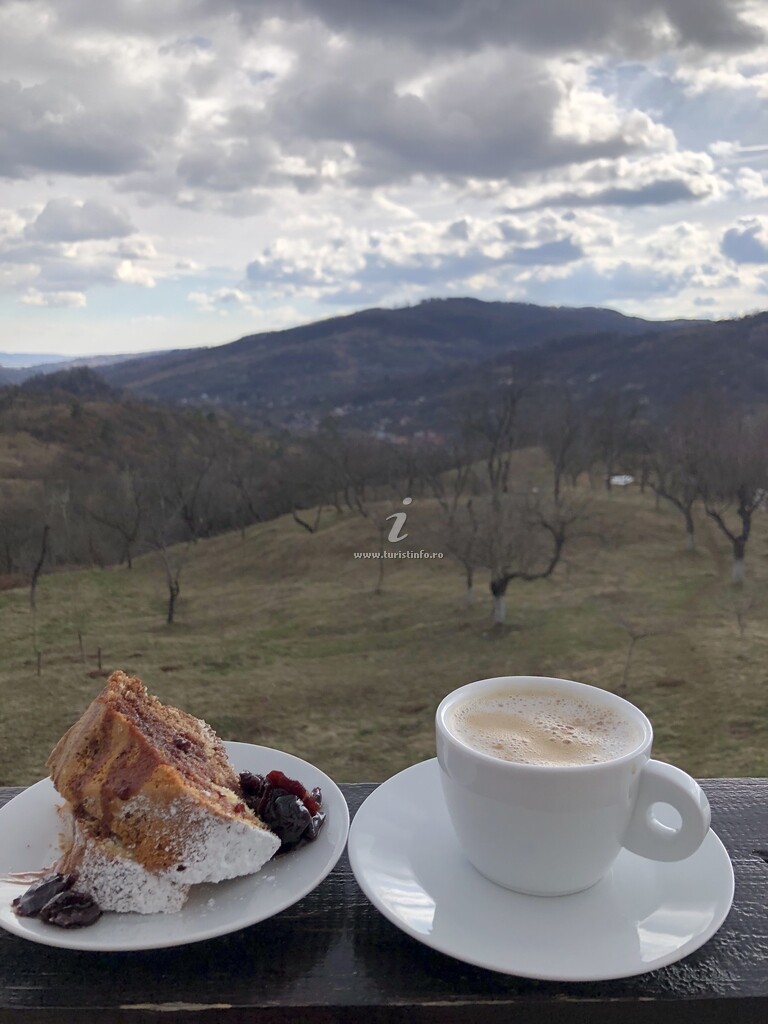 Camere de închiriat Căsuța Trandafirilor