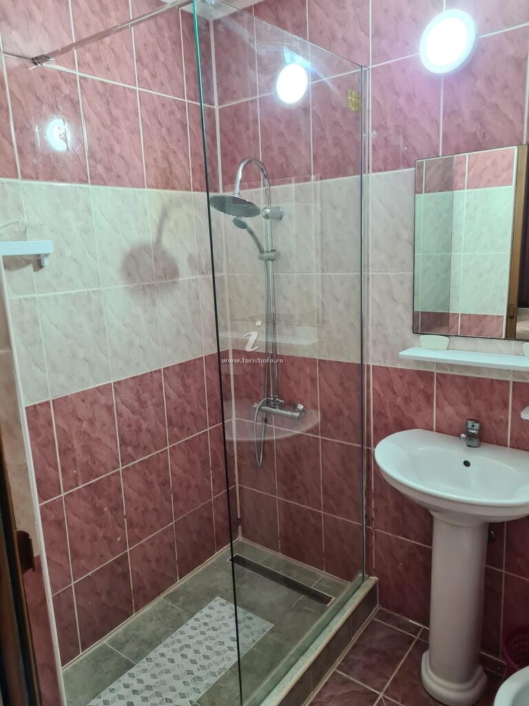 Camere de închiriat Duly