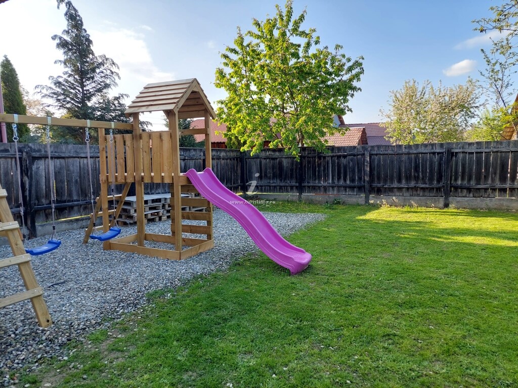 Casa de vacanță Căsuța de sub Munte