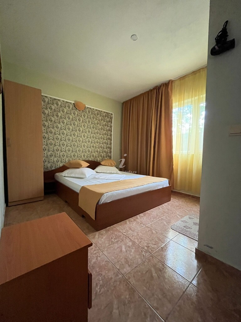 Camere de închiriat Casa Brizant