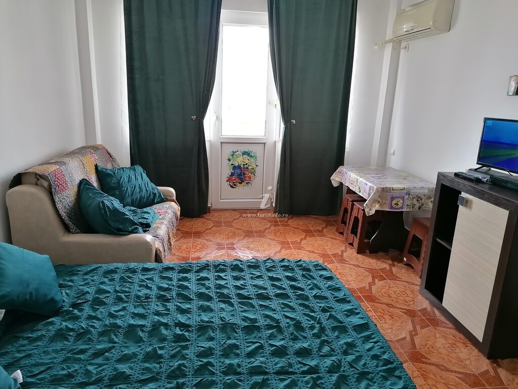 Garsoniera Ana și Petru