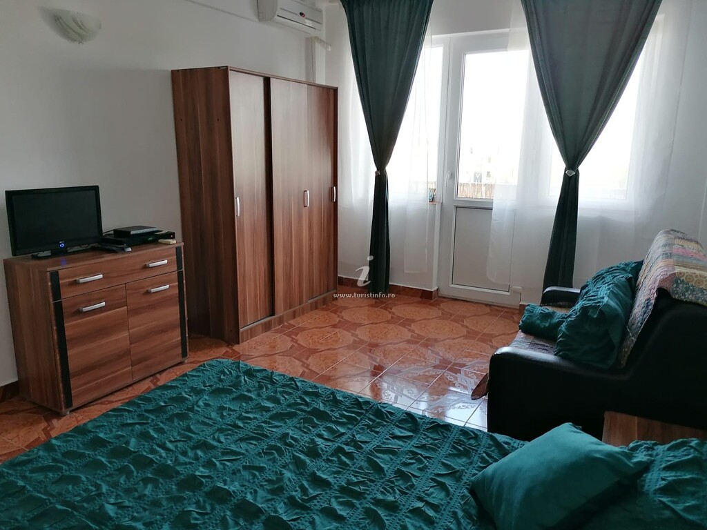 Garsoniera Ana și Petru