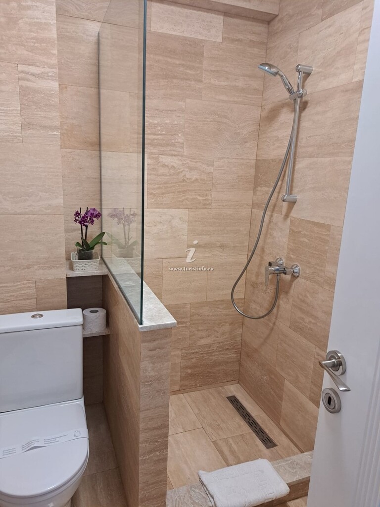 Apartamente Vista Lago E Mare