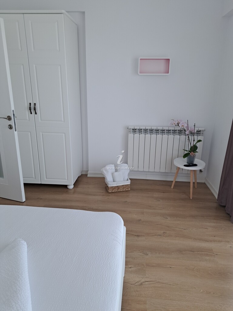 Apartamente Vista Lago E Mare