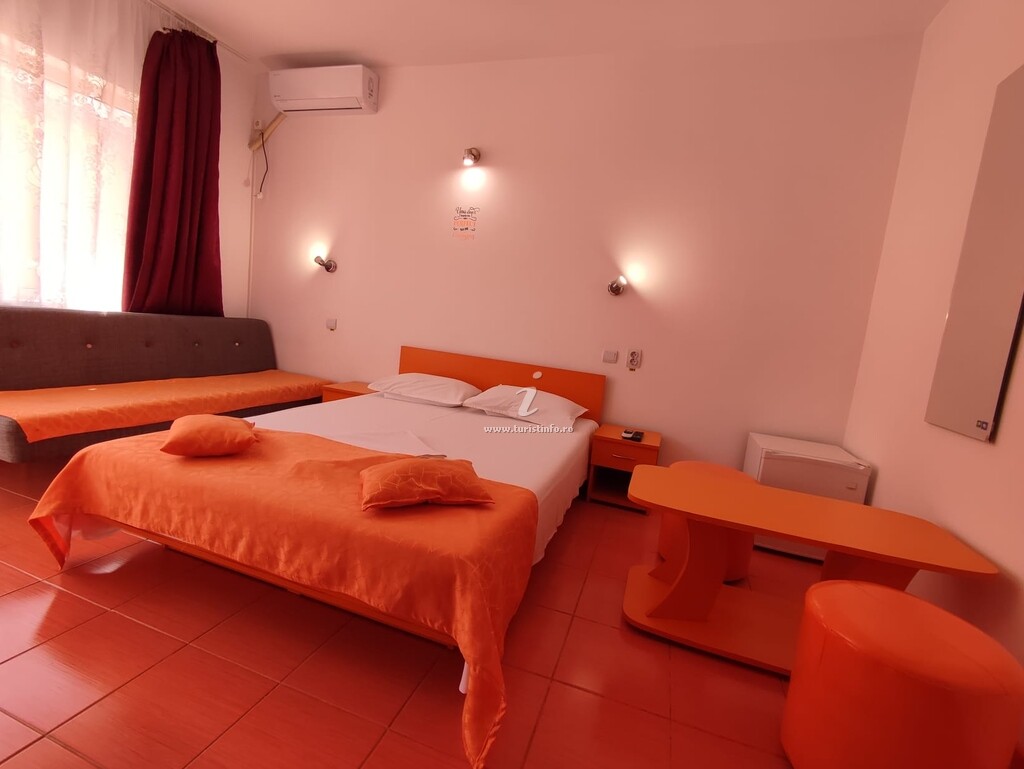 Camere de închiriat La Fery