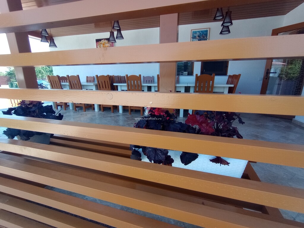 Pensiunea Agroturistică Peștele Ca Odinioară