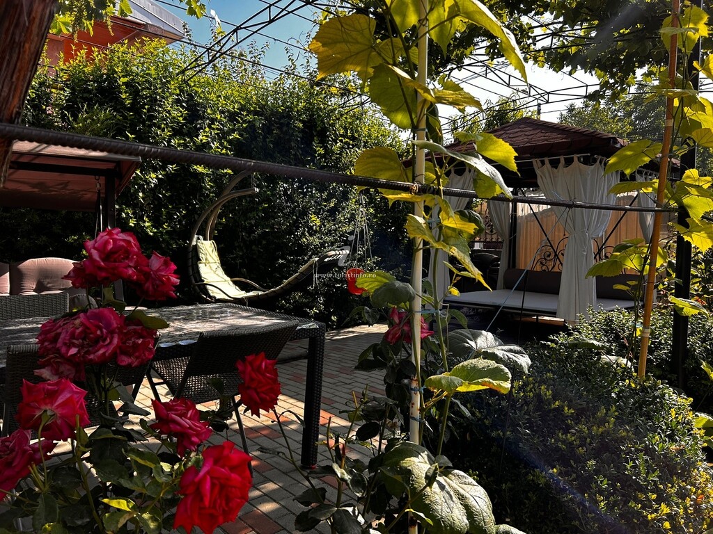 Vila Rafael și Robert