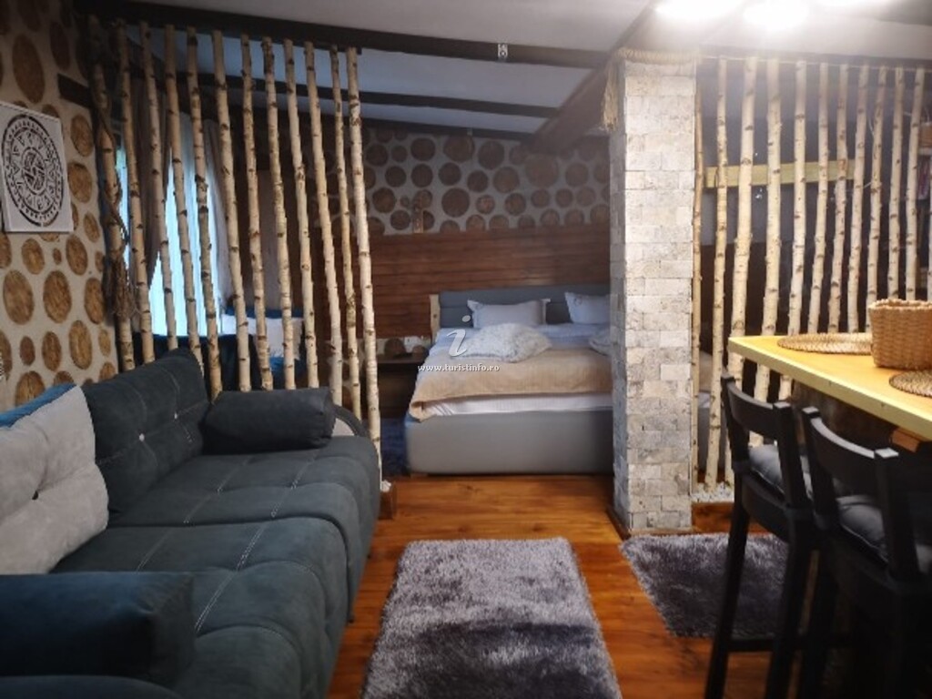Căsuța Velvet House
