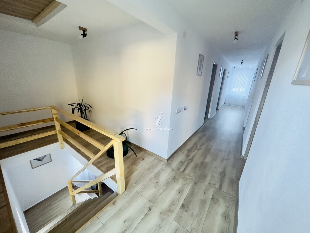 Cabana Hillside