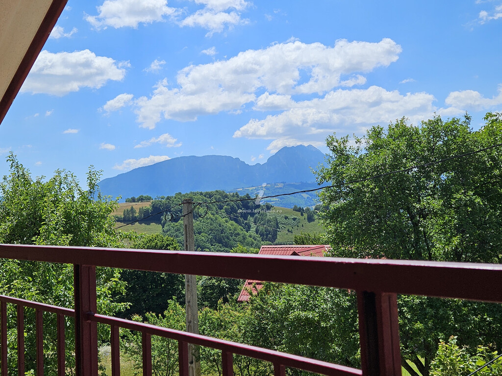 Casa de pe Deal