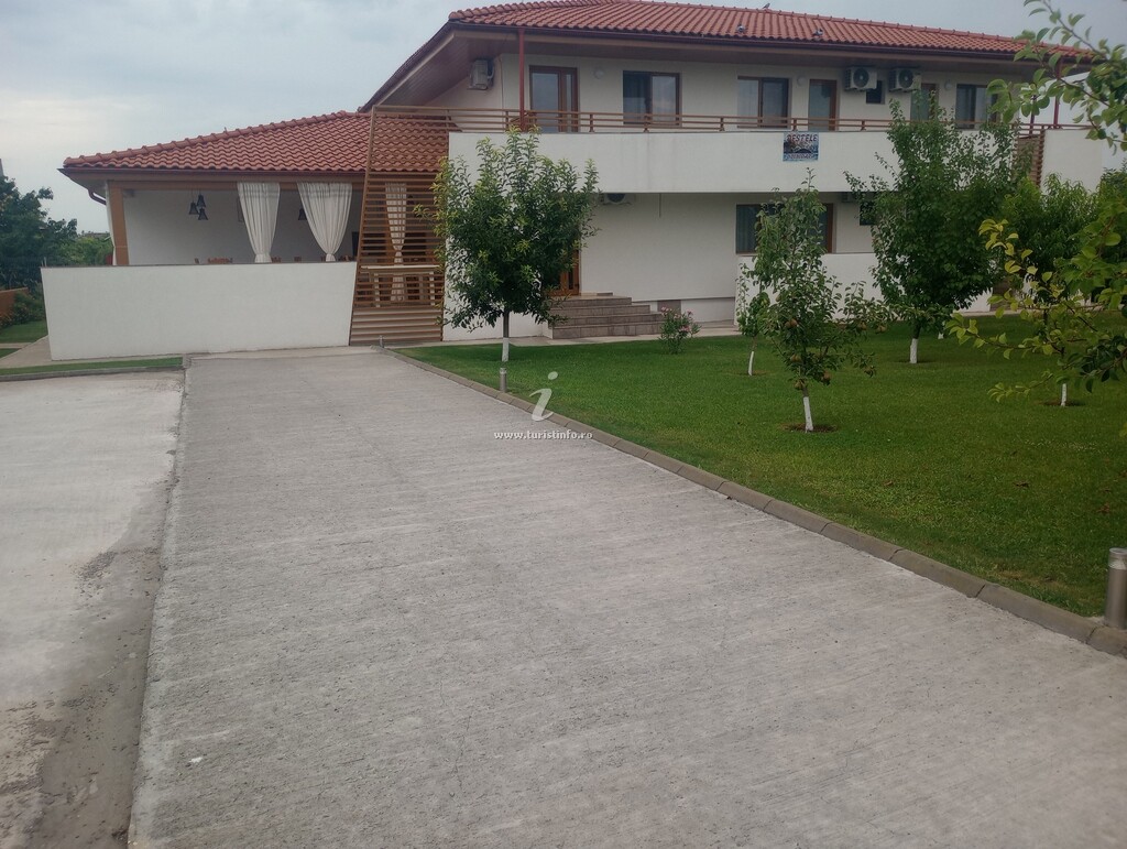 Pensiunea Agroturistică Peștele Ca Odinioară