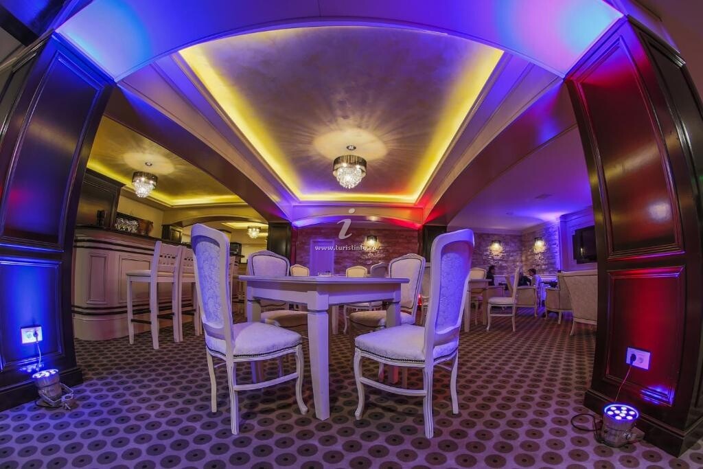 Hotel Toaca Bellevue