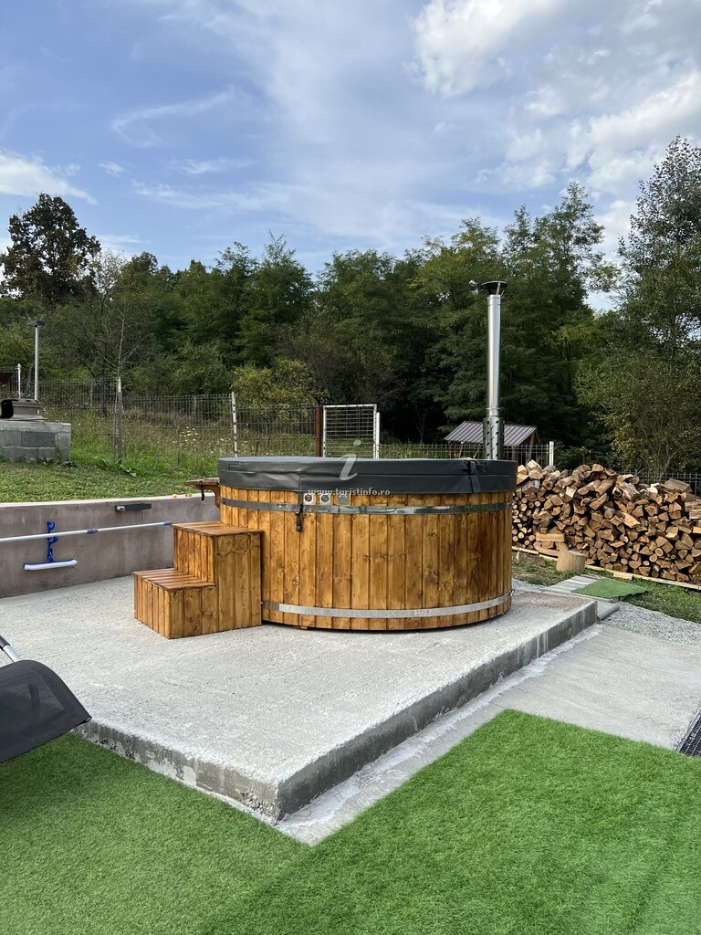 Cabana M&V Infinit