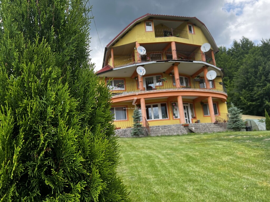 Casa Potcoava