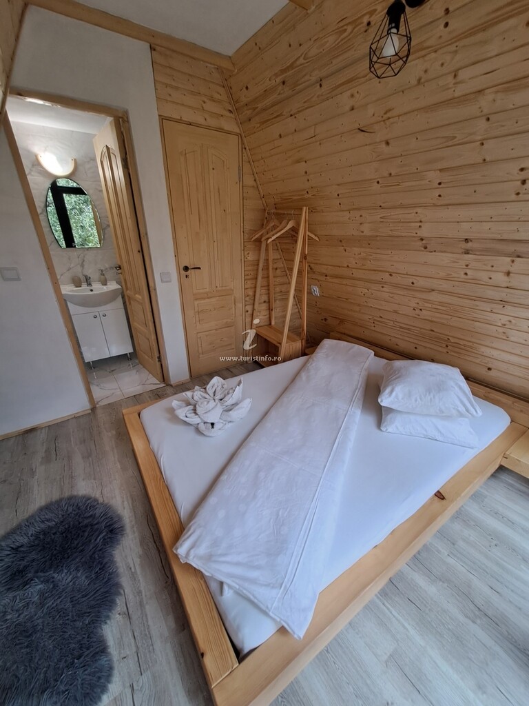 Cabana din Poiana