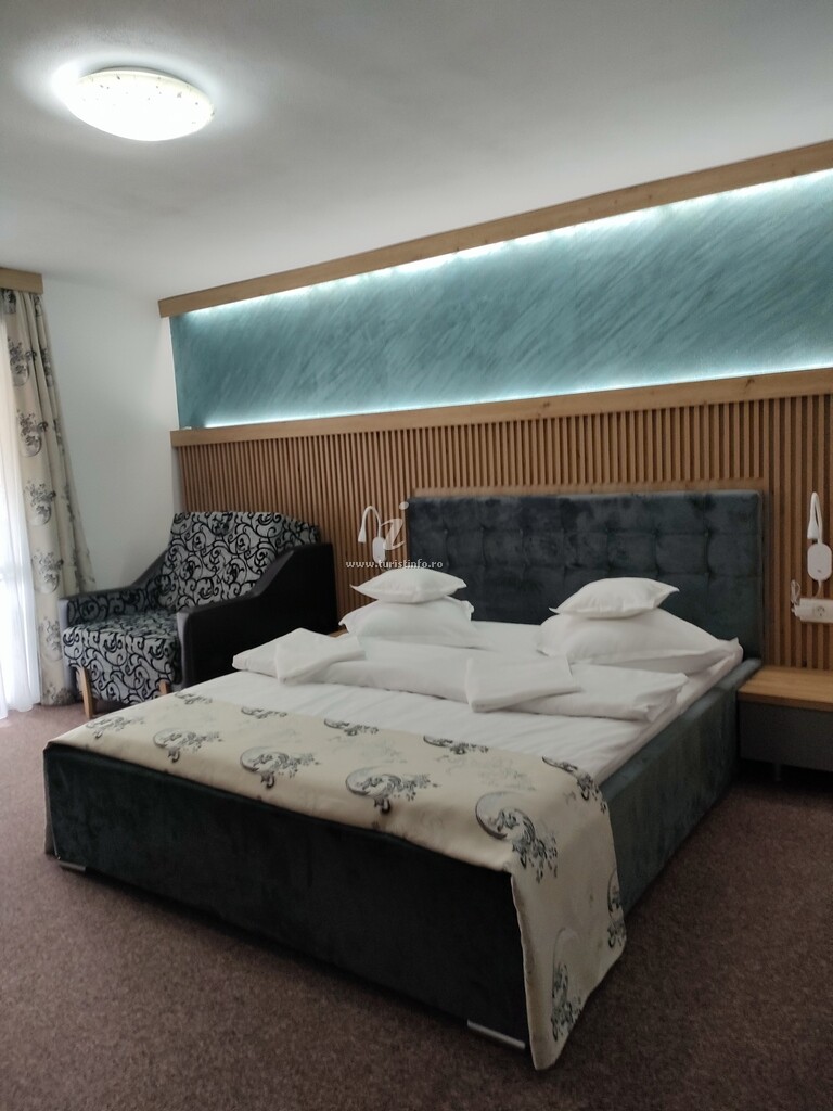 Camere de închiriat Rareș