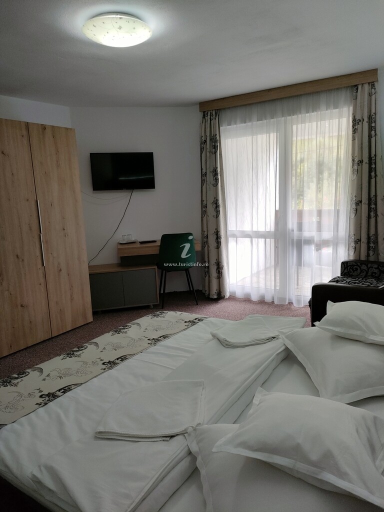 Camere de închiriat Rareș