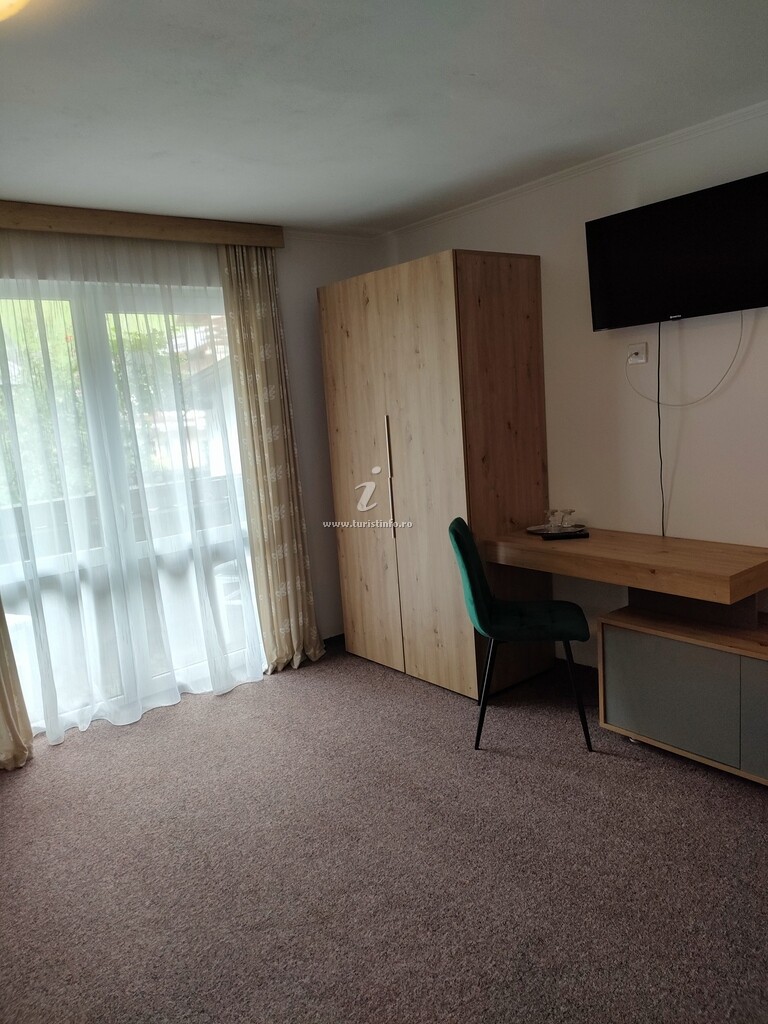 Camere de închiriat Rareș