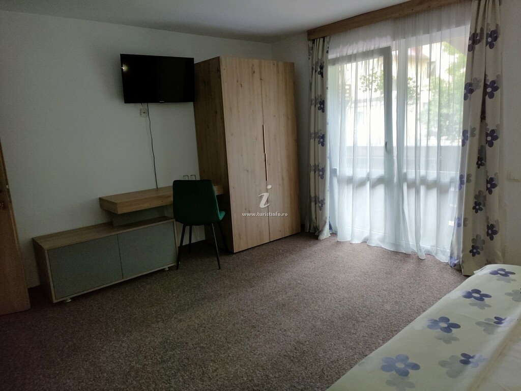 Camere de închiriat Rareș