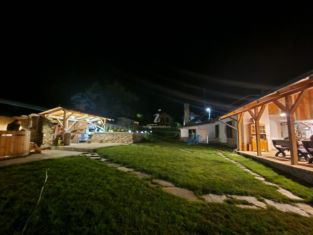 Pensiunea Vila Eruga