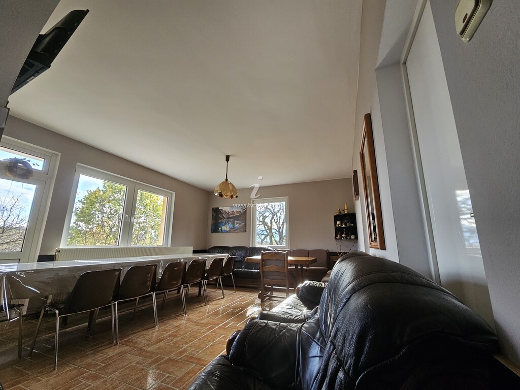 Casa de pe Deal