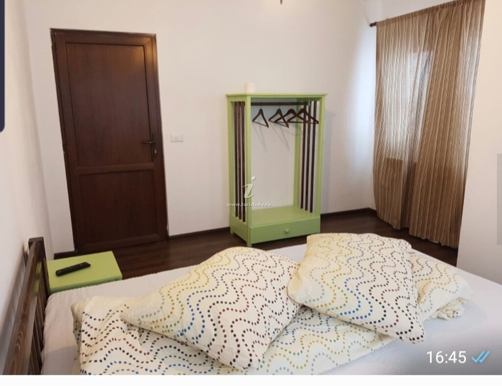 Camere de închiriat Alena
