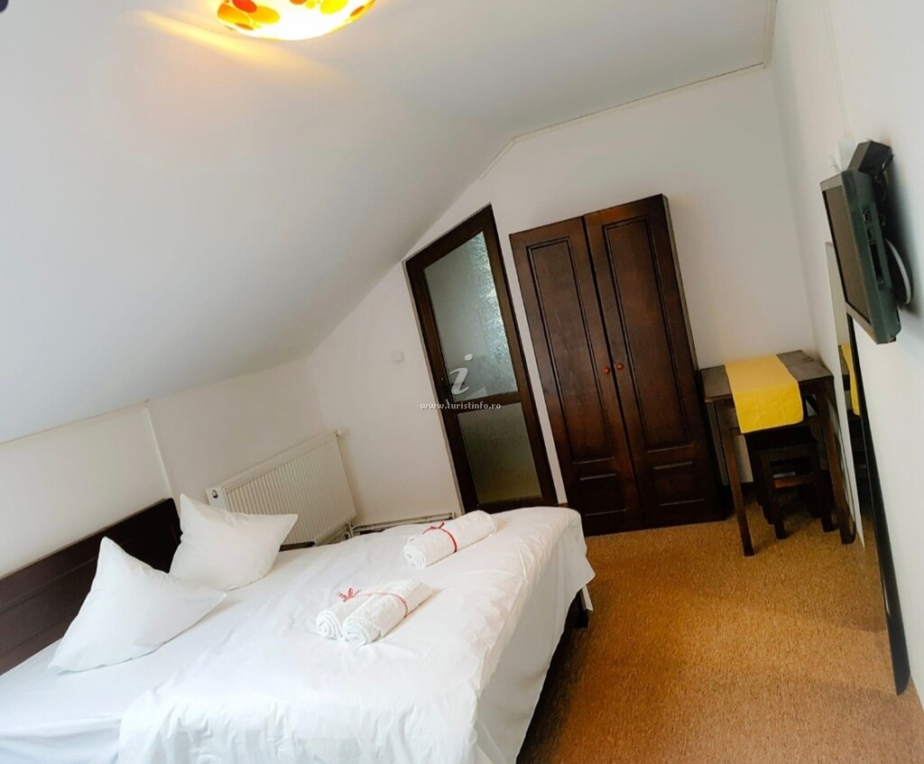 Camere de închiriat Alena