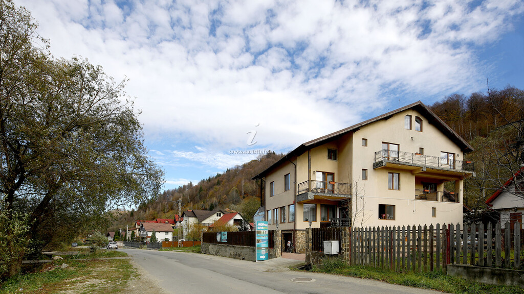 Pensiunea Montan