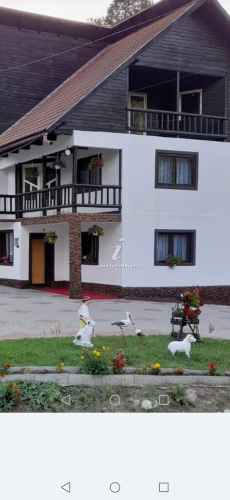Cabana de lângă Râu