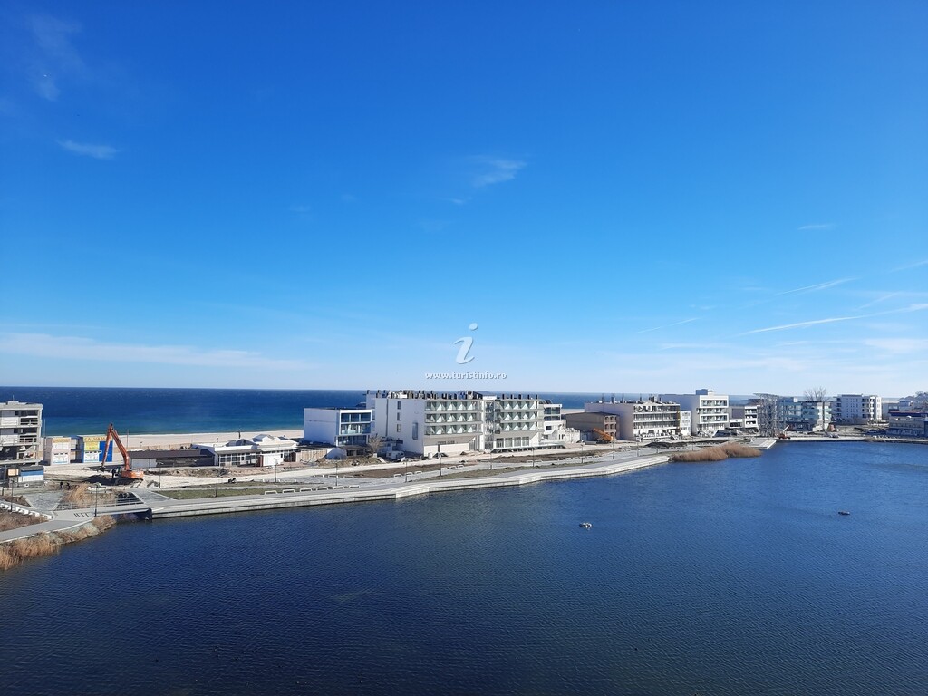 Apartamente Vista Lago E Mare
