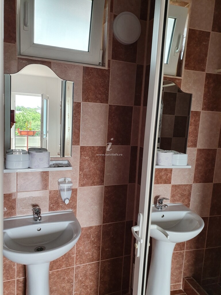 Camere de închiriat Timona