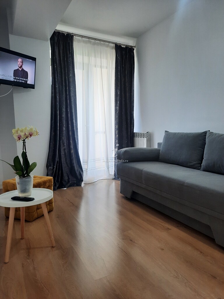 Apartamente Vista Lago E Mare
