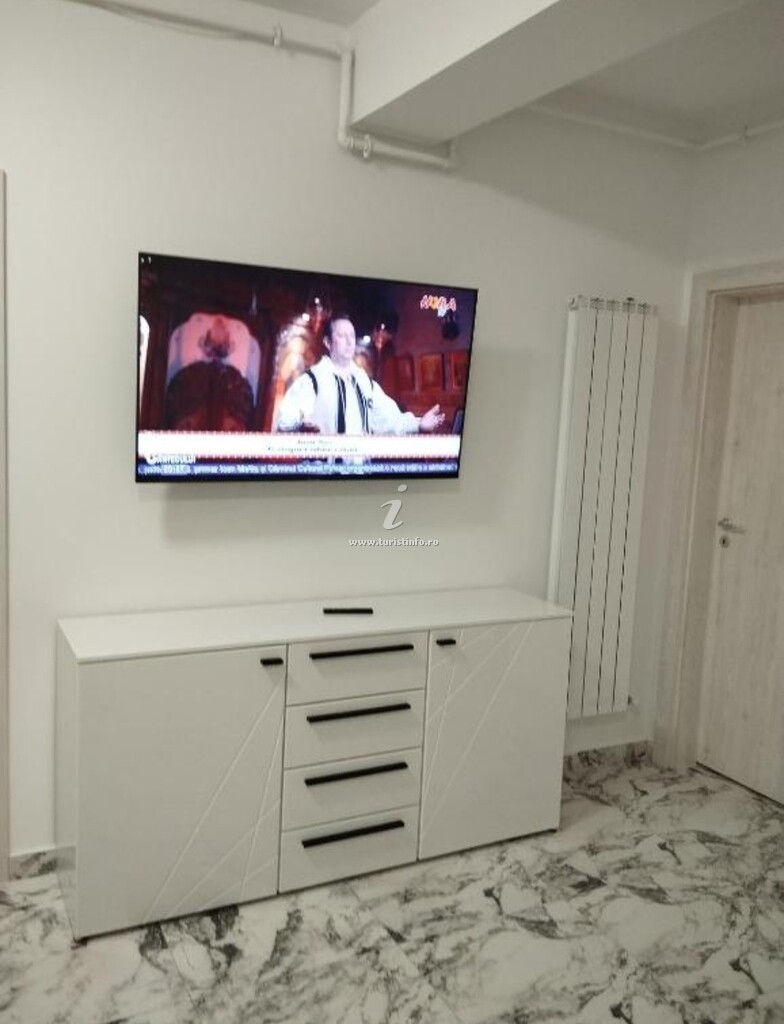 Apartament Cristina și Claudiu
