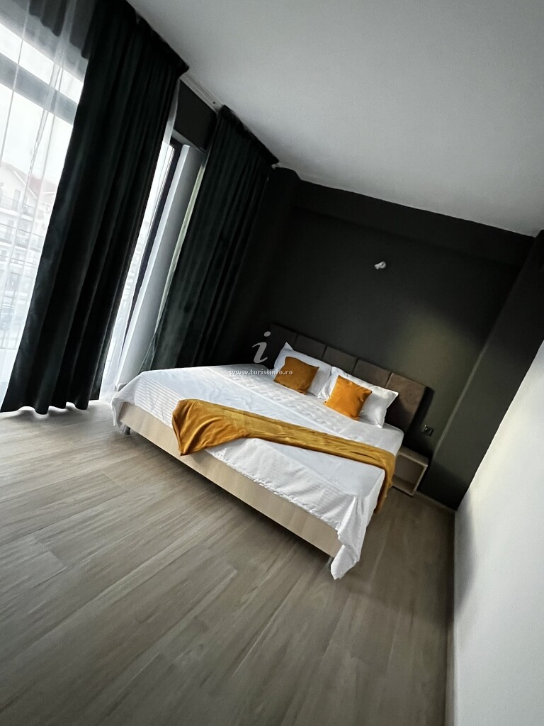 Camere de închiriat EBrothers Charm & Sun House