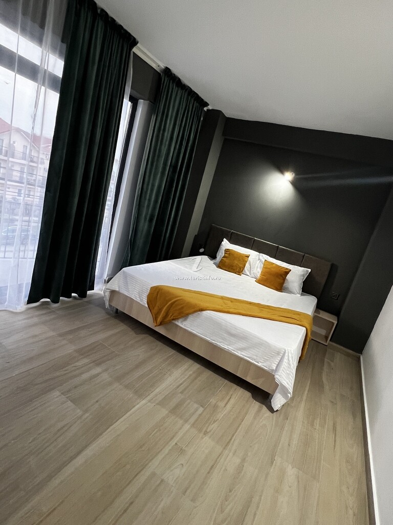 Camere de închiriat EBrothers Charm & Sun House