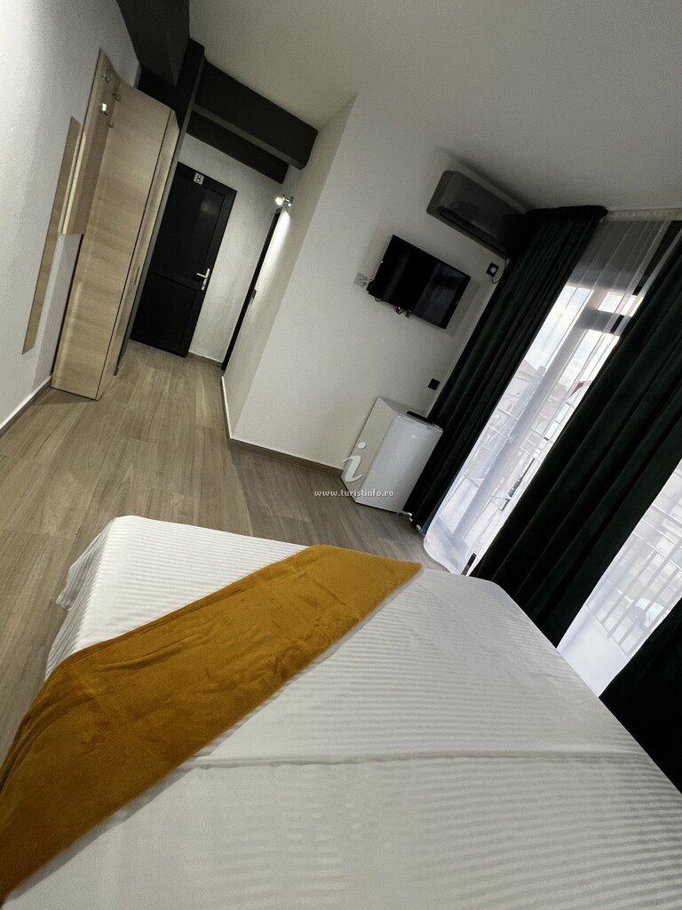 Camere de închiriat EBrothers Charm & Sun House
