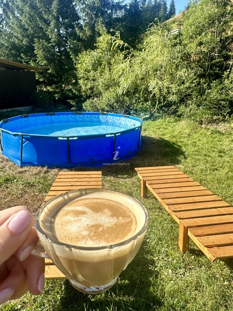 Cabana Hillside