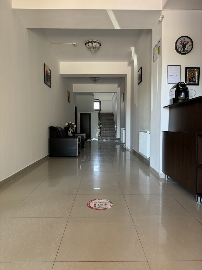 Camere de închiriat Orient