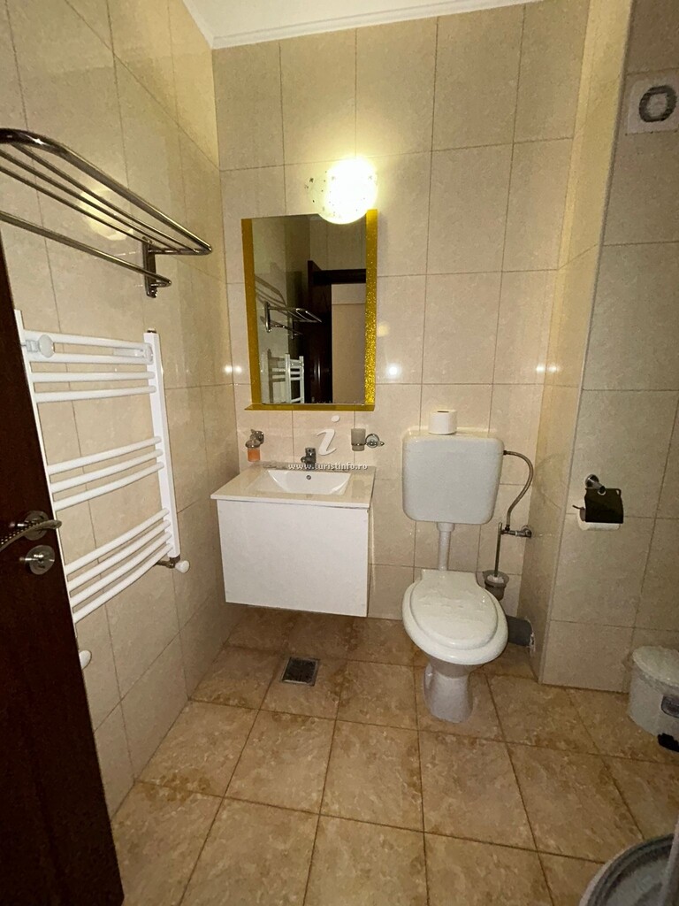 Camere de închiriat Orient
