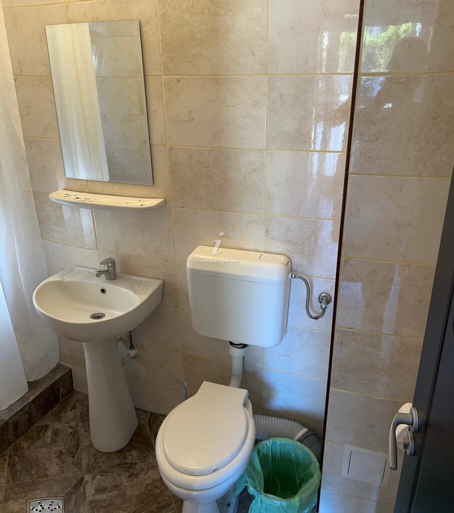 Camere de închiriat Cornelius