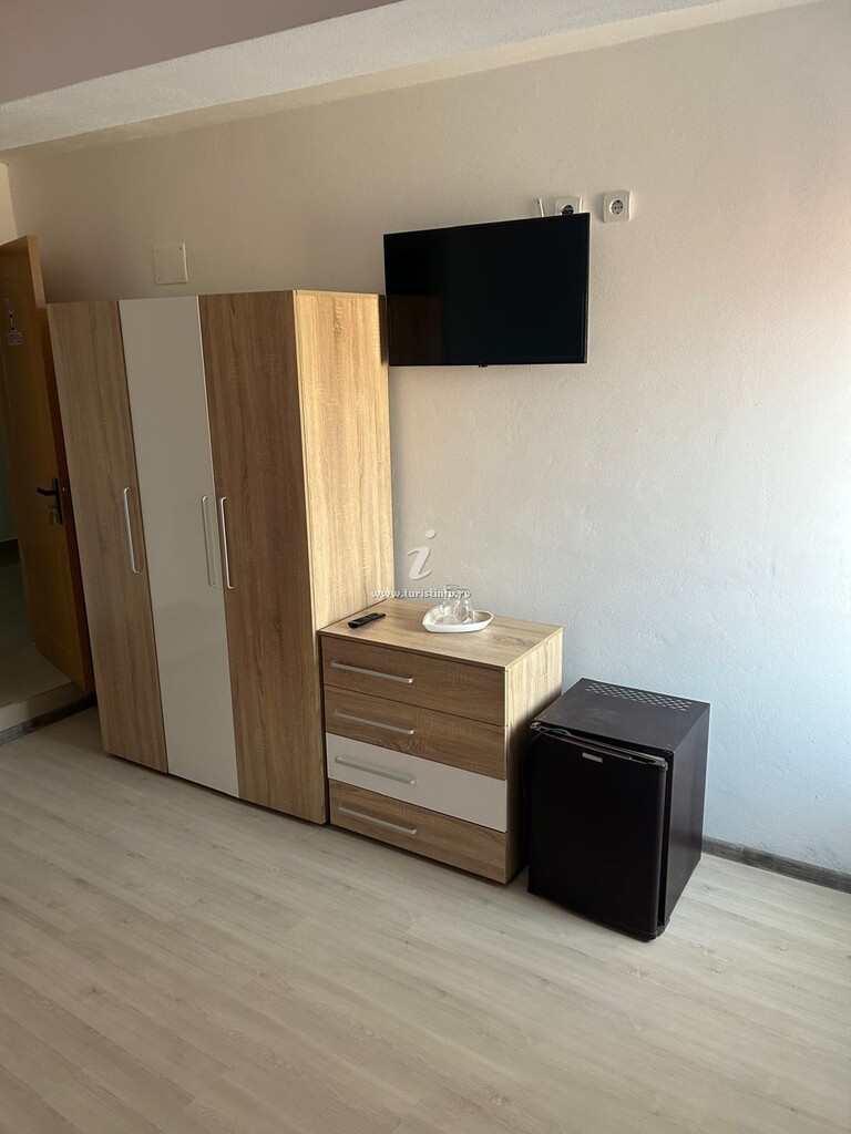 Camere de închiriat Cornelius